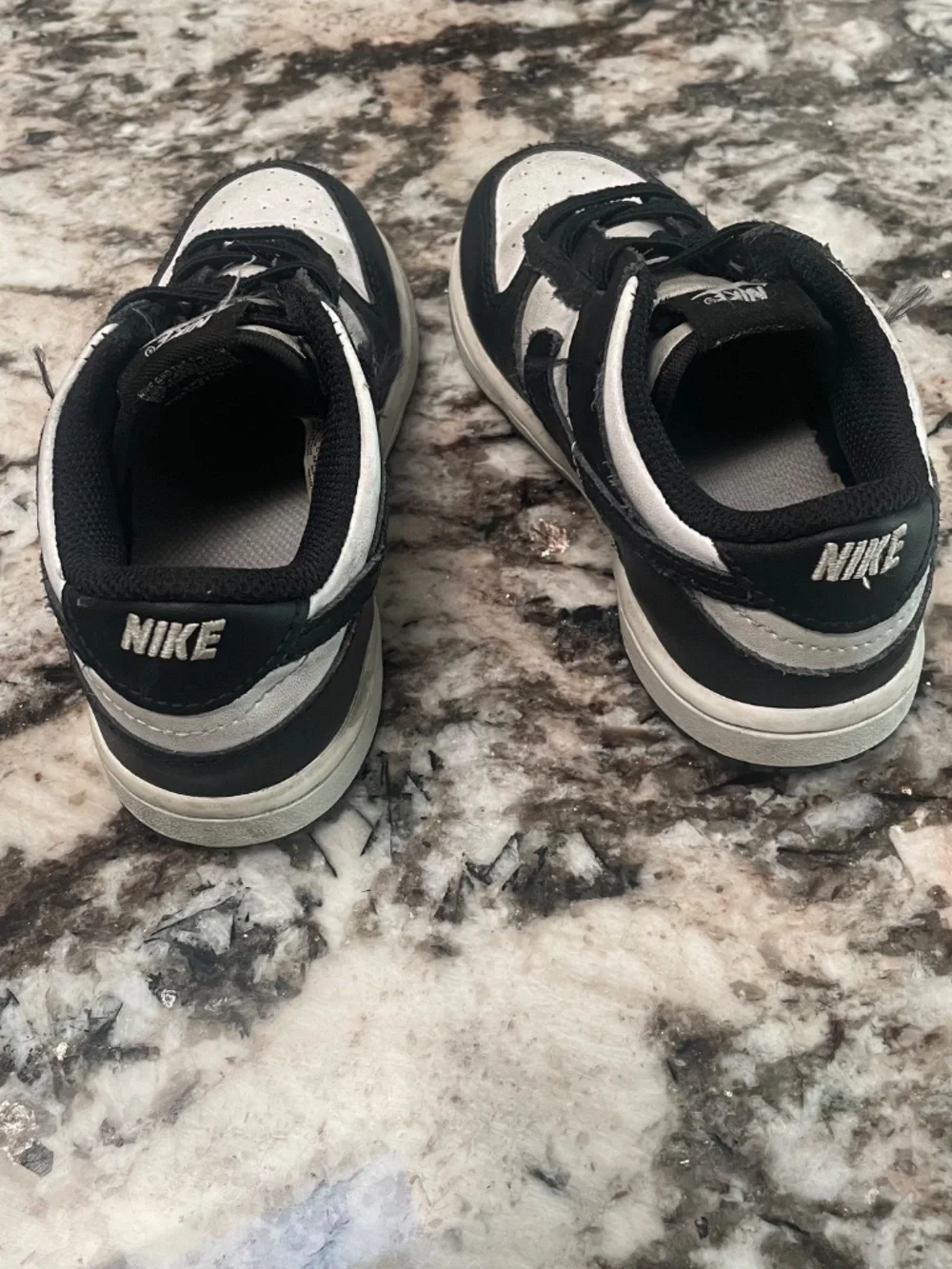 Kids black and white dunks
